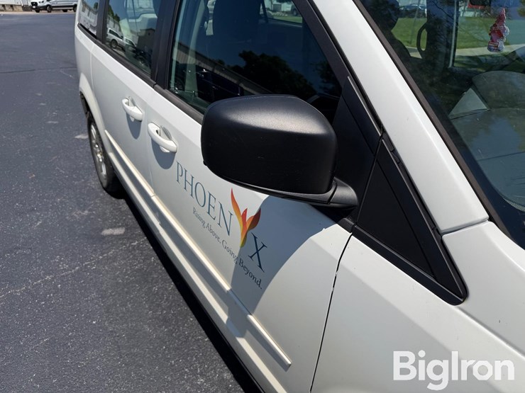 2010-dodge-grand-caravan-se-image-11