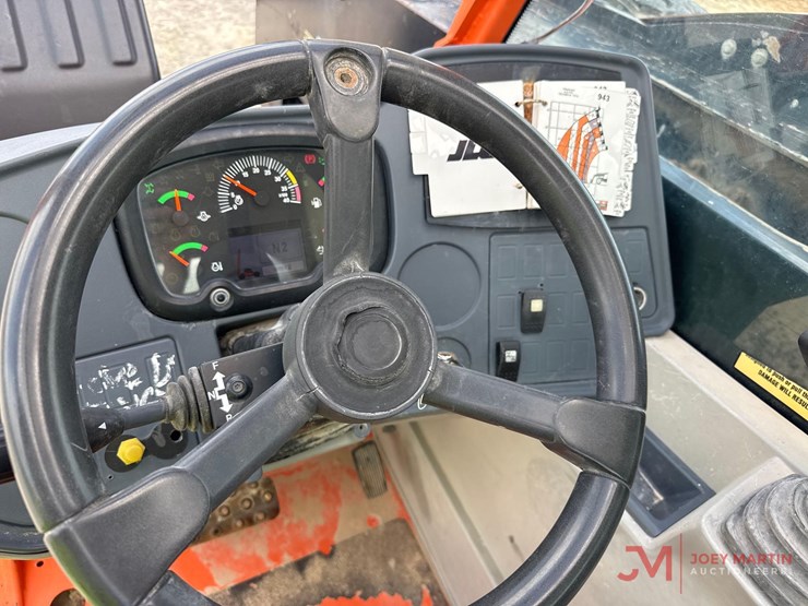 jlg-943-image-25