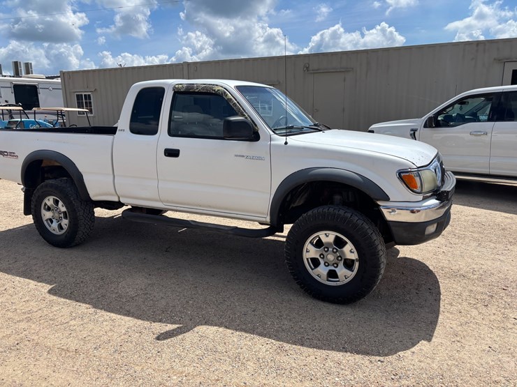 2002-toyota-tacoma-image-5