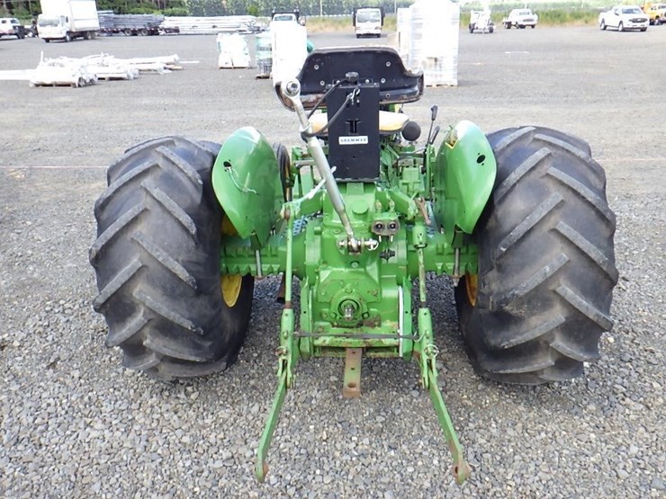john-deere-2040-image-6