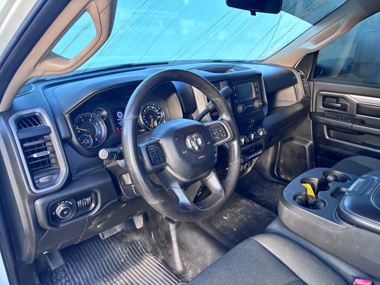2020-dodge-ram-3500-image-9