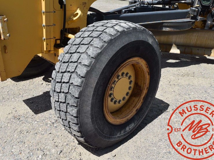 2008-deere-772d-image-44