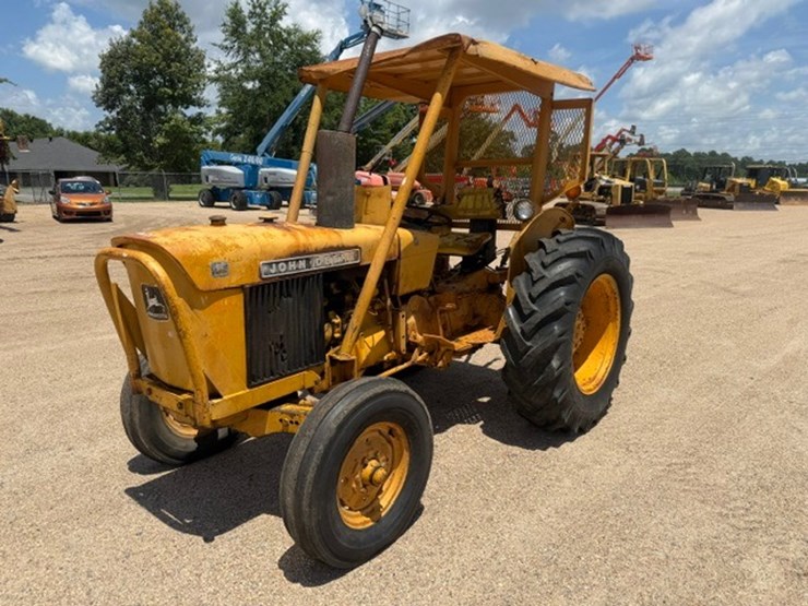 john-deere-302-image-1