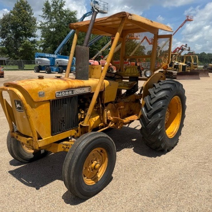 JOHN DEERE 302