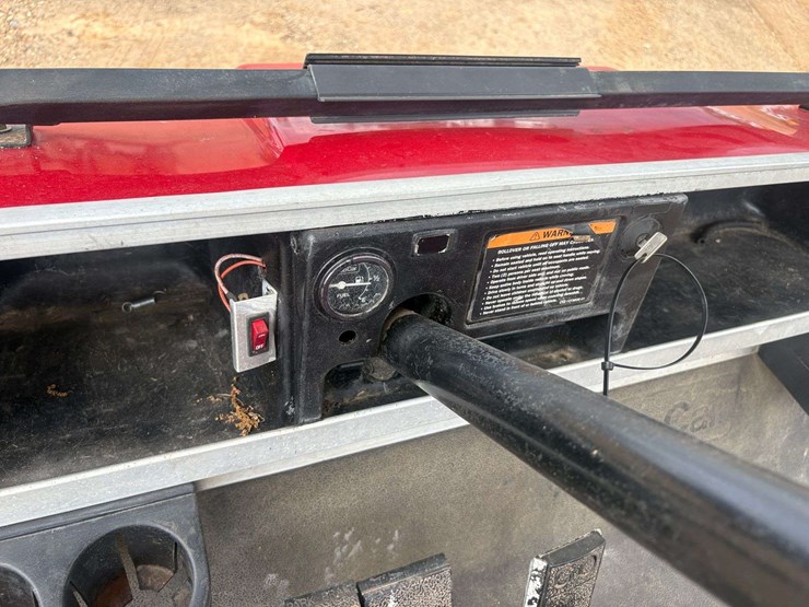 2002-club-car-ds-gas-golf-cart-image-12