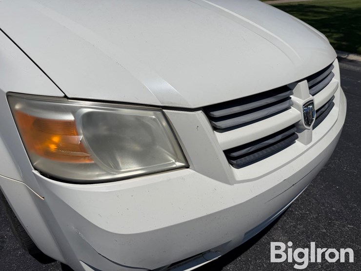 2010-dodge-grand-caravan-se-image-12