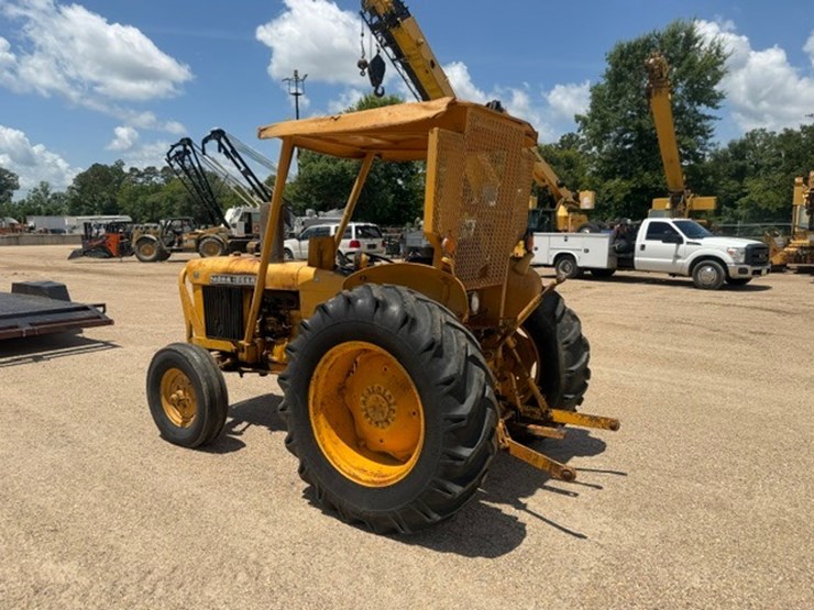 john-deere-302-image-4