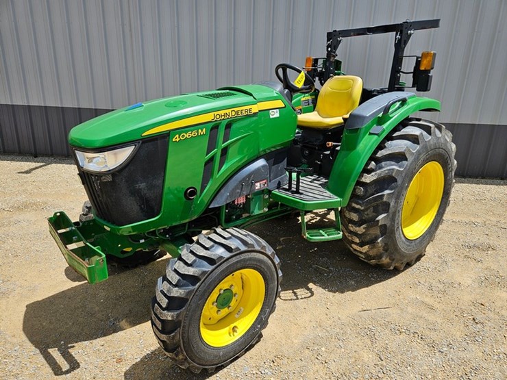 john-deere-4066m-image-1