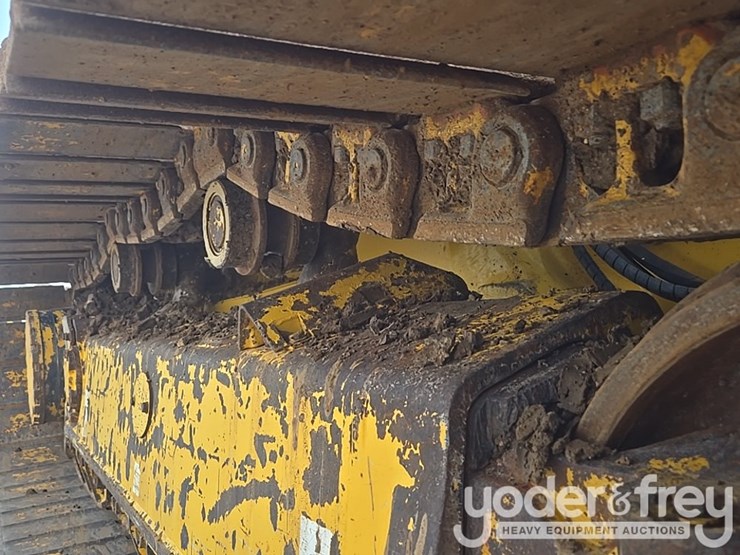 2024-komatsu-d61px-24-image-17