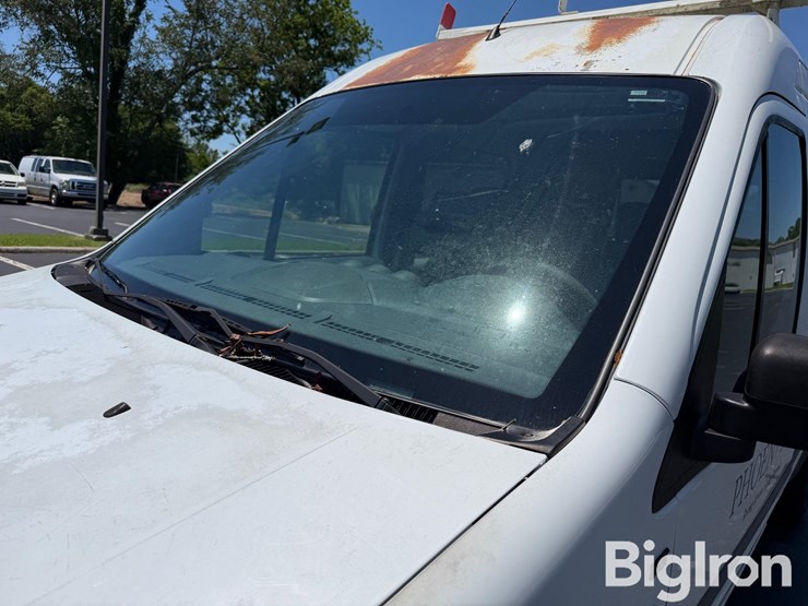 2010-ford-transit-connect-image-12