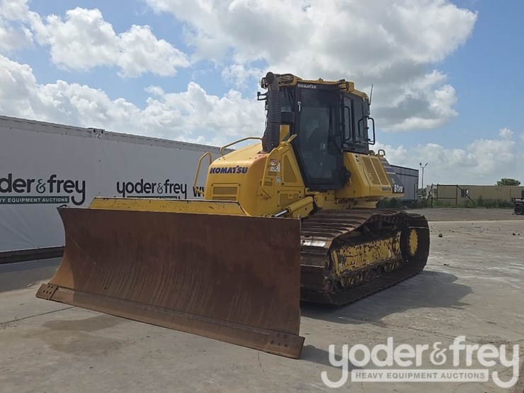2024-komatsu-d61px-24-image-1
