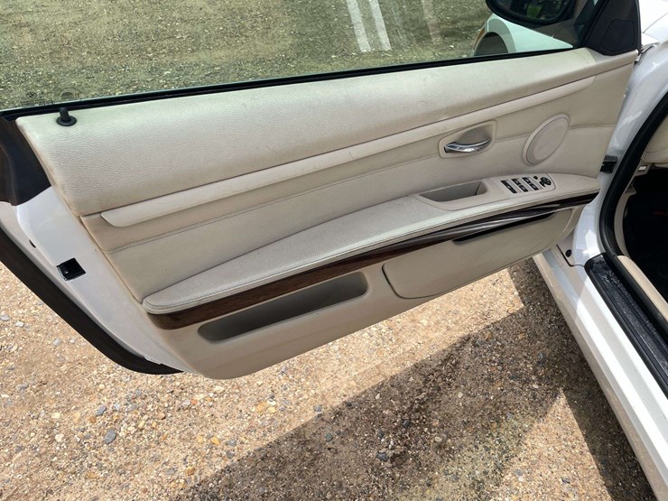 2013-bmw-328i-2-door-convertible-(116,730-miles)-image-9