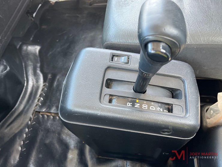 2018-hino-338-image-26