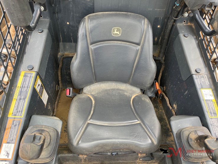 2023-deere-331g-image-18