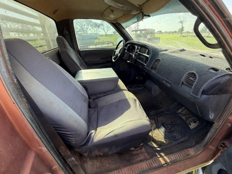 2001-dodge-ram-2500-image-16