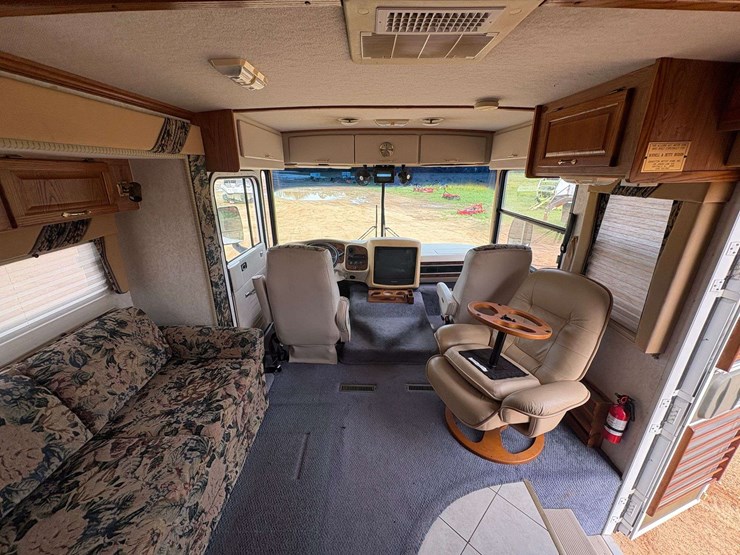 1999-allegro-bay-32'-motorhome-(62,037-miles)-image-17