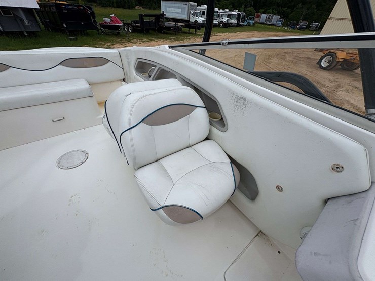 1996-wellcraft-240-eclipse-in-shore-bay-boat-image-25