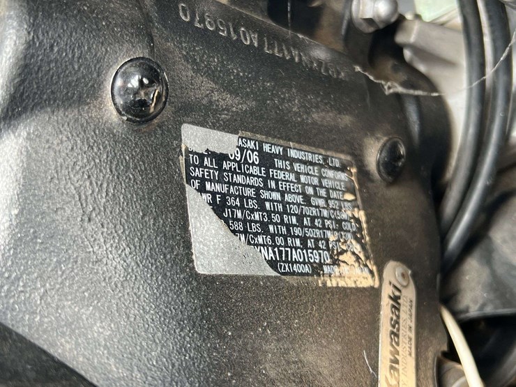 2007-kawasaki-ninja-zx-14-(-26,228-miles)-image-13