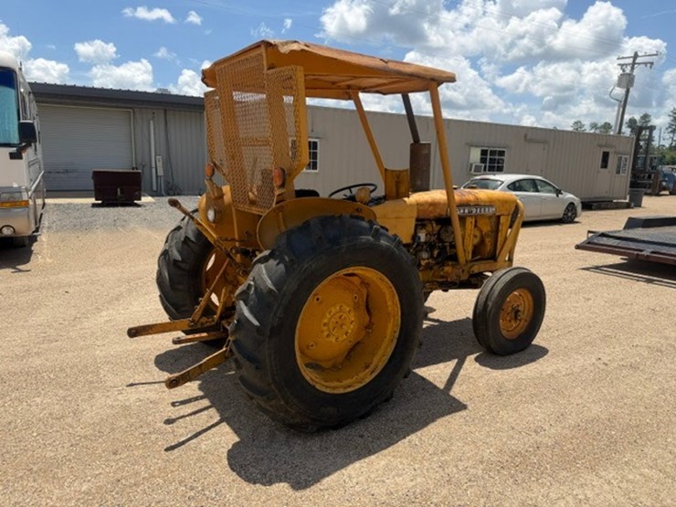 john-deere-302-image-3