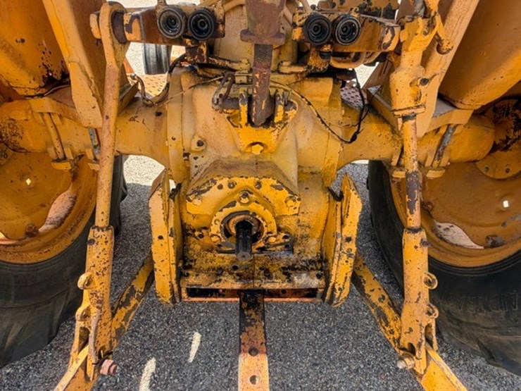 john-deere-302-image-42