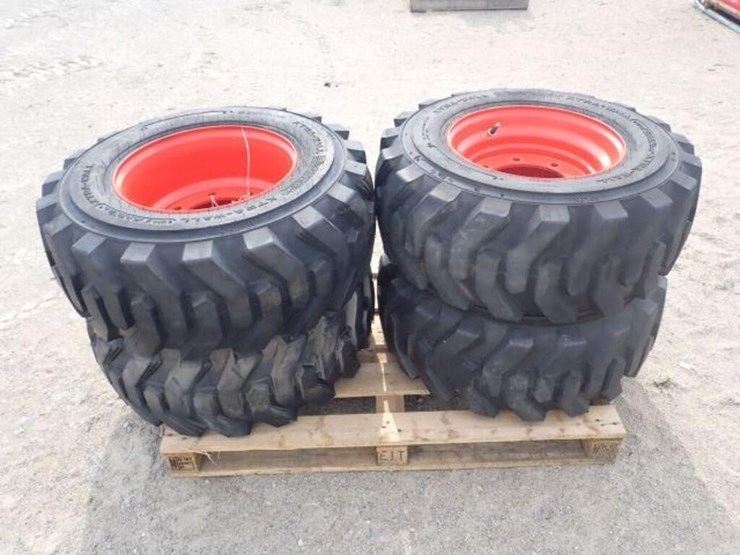 qty-of-(4)-solid-tire(s)-&-rim(s)-image-5