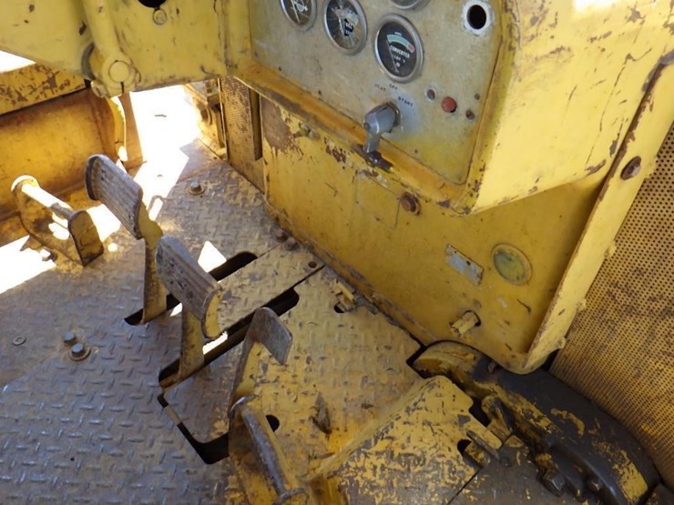caterpillar-d7-image-32