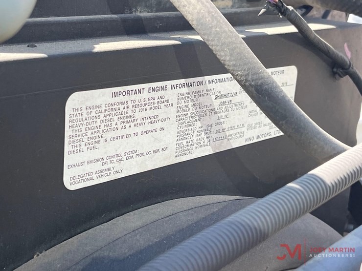 hino-338-image-15