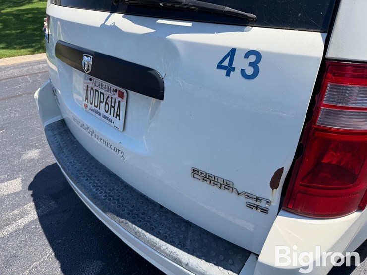 2010-dodge-grand-caravan-se-image-17