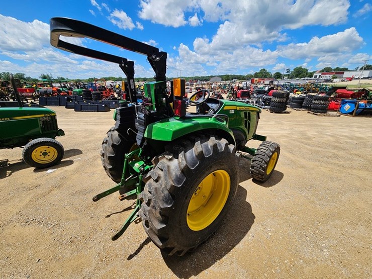 john-deere-4066m-image-5