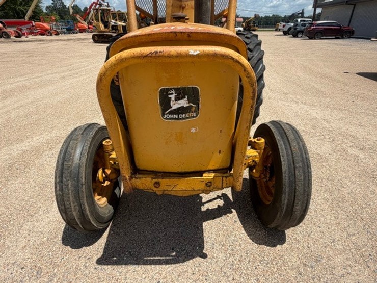 john-deere-302-image-21