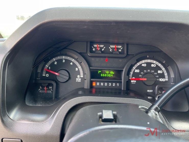 2012-ford-e450-image-14