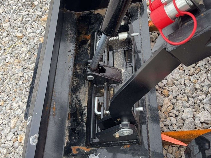 2026-sdlanch-dll60-tracked-mini-skid-steer-image-9