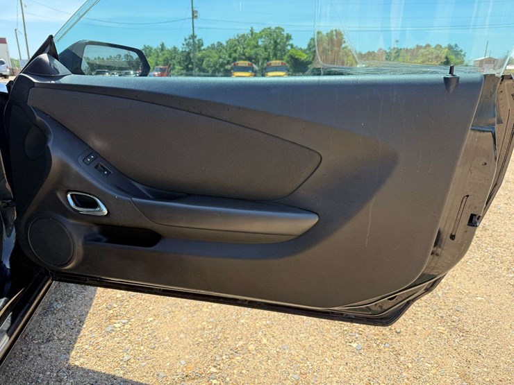2012-chevrolet-camaro-2d-coupe-(138,748-miles)-image-18