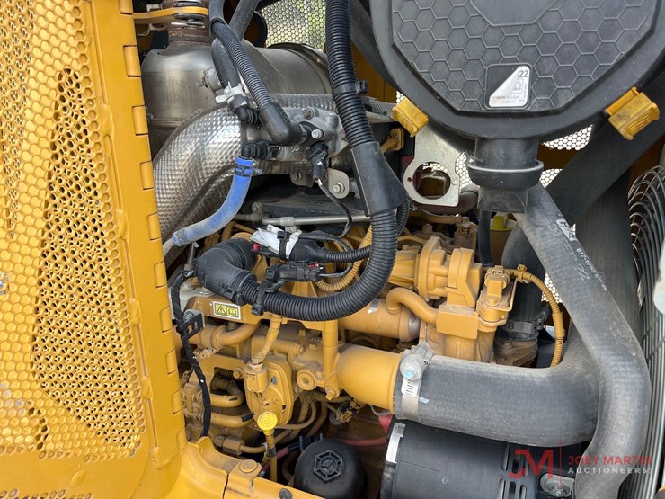 2022-caterpillar-d3-image-12