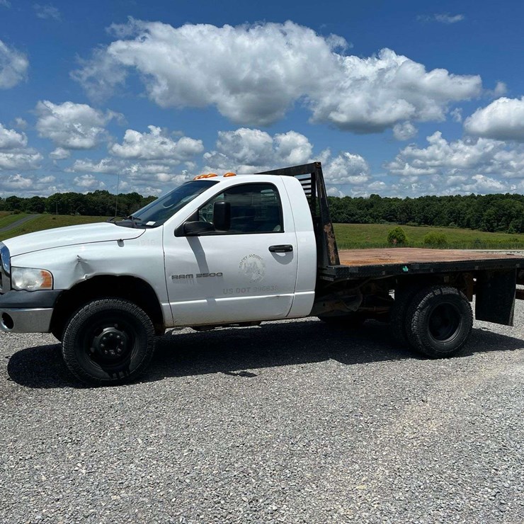 2004 DODGE RAM 3500