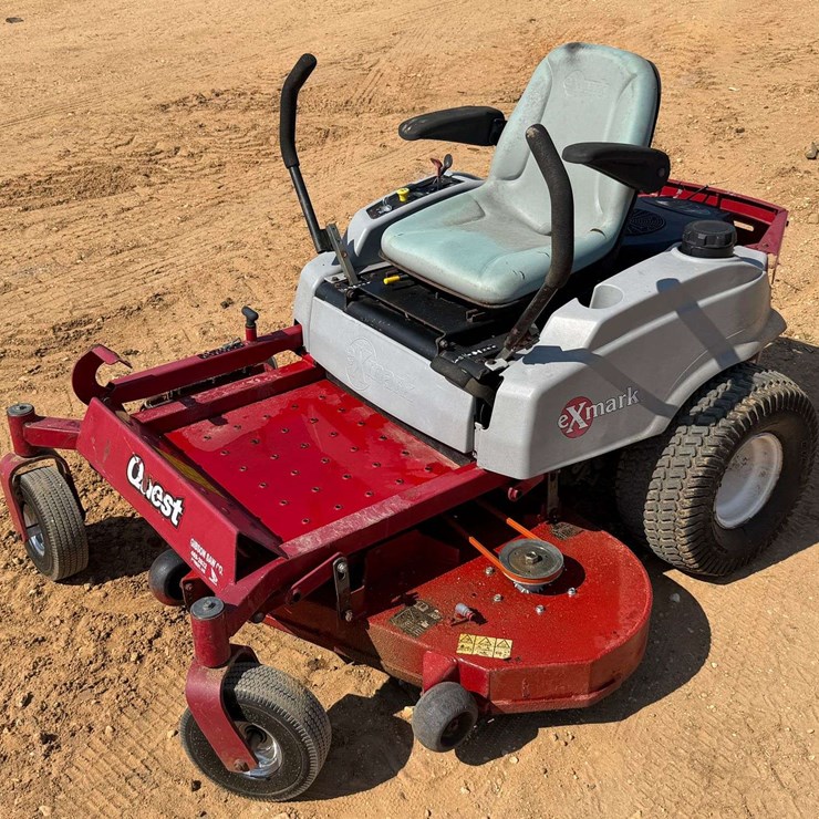 Exmark Quest 52" Zero Turn Mower (248 Hours)