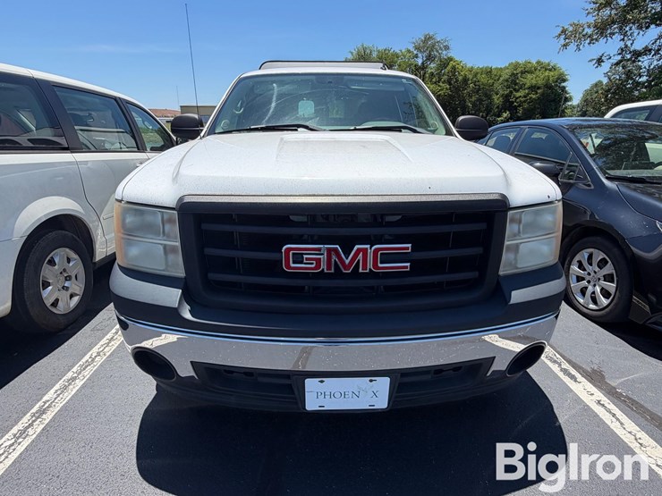 2008-gmc-sierra-1500-image-2