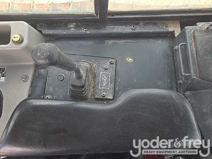2021-komatsu-d61pxi-24-image-49