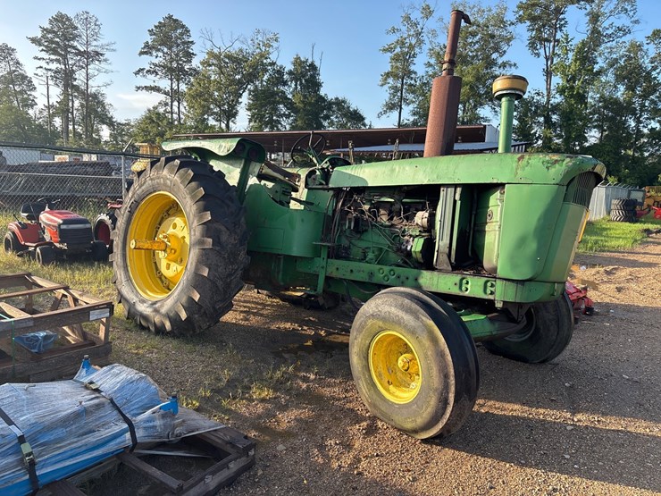 john-deere-5020-image-1