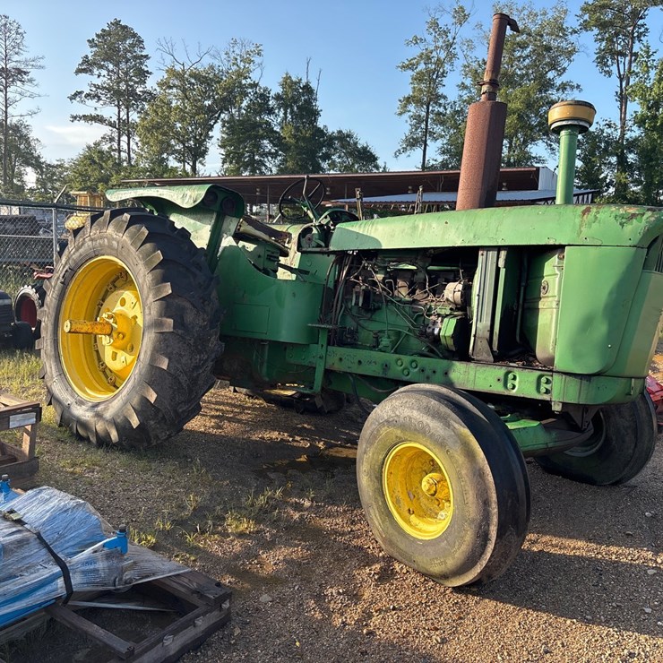 JOHN DEERE 5020