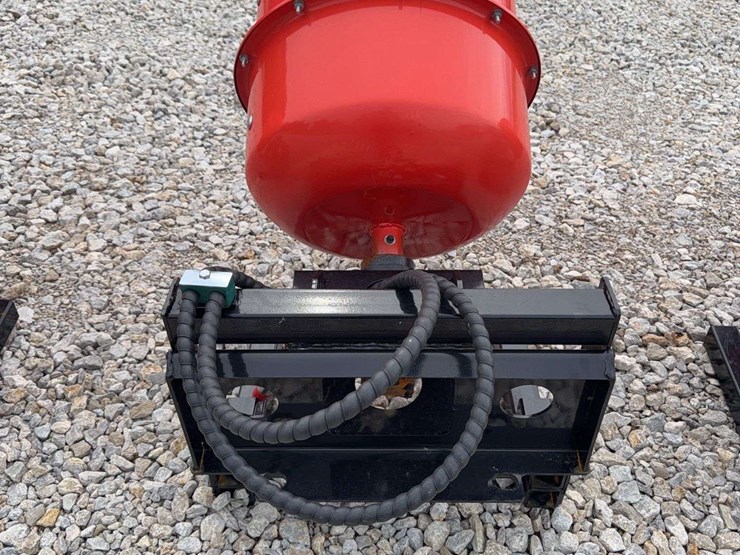 hydraulic-concrete-mixer-attachment-for-skid-steer-image-4