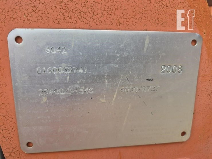 2008-jlg-6042-image-14