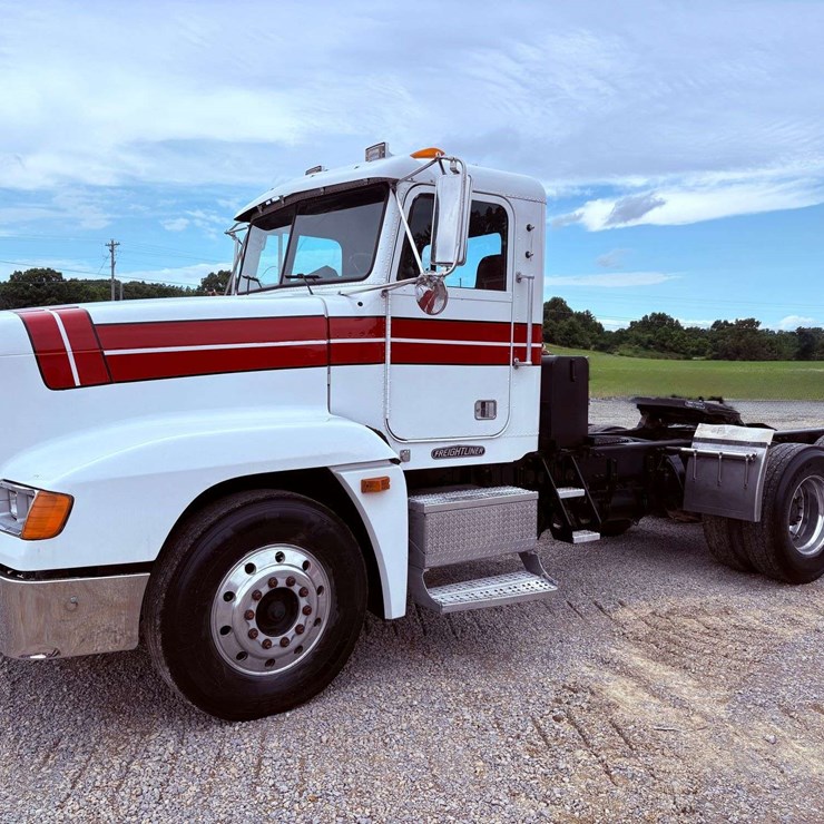 1996 FREIGHTLINER FLD120