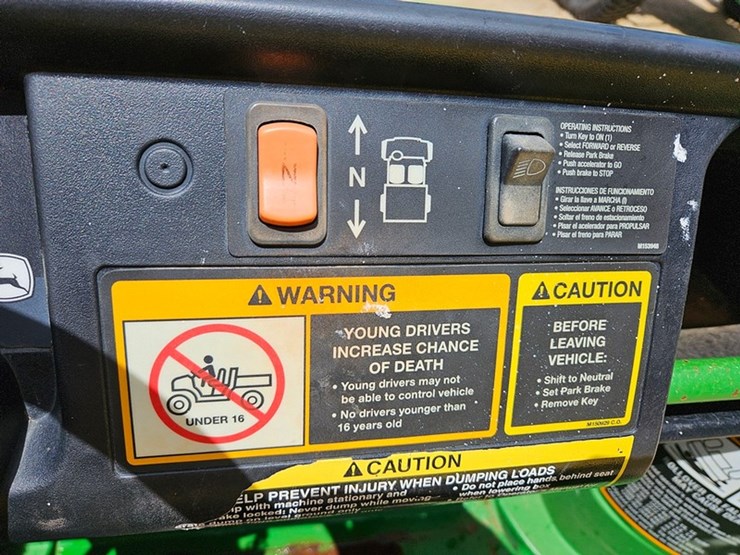 2011-john-deere-gator-image-27