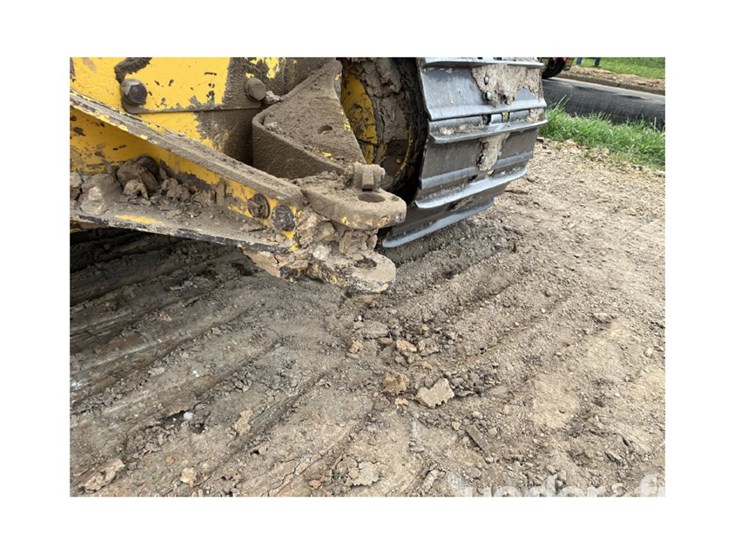 2022-komatsu-d61px-24-image-42