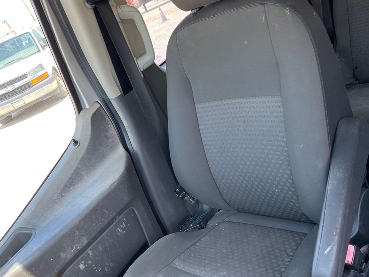 2020-ford-transit-image-15