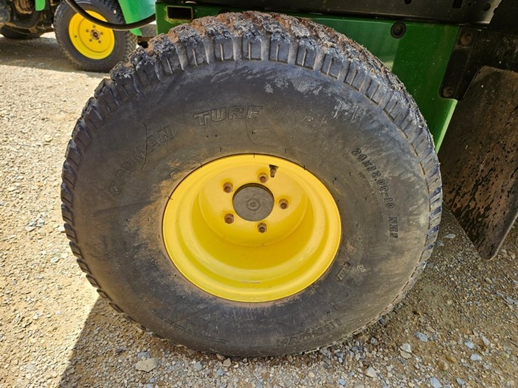 2014-john-deere-gator-image-23