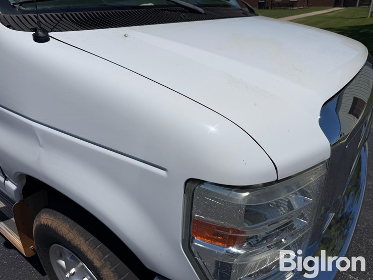 2013-ford-cargo-image-11