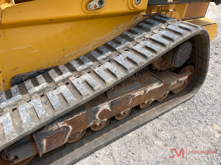 2023-deere-331g-image-6