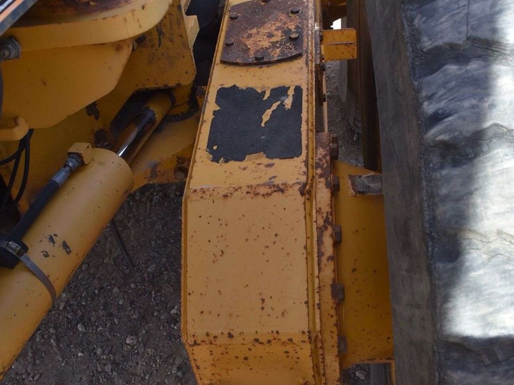 2008-deere-772d-image-68